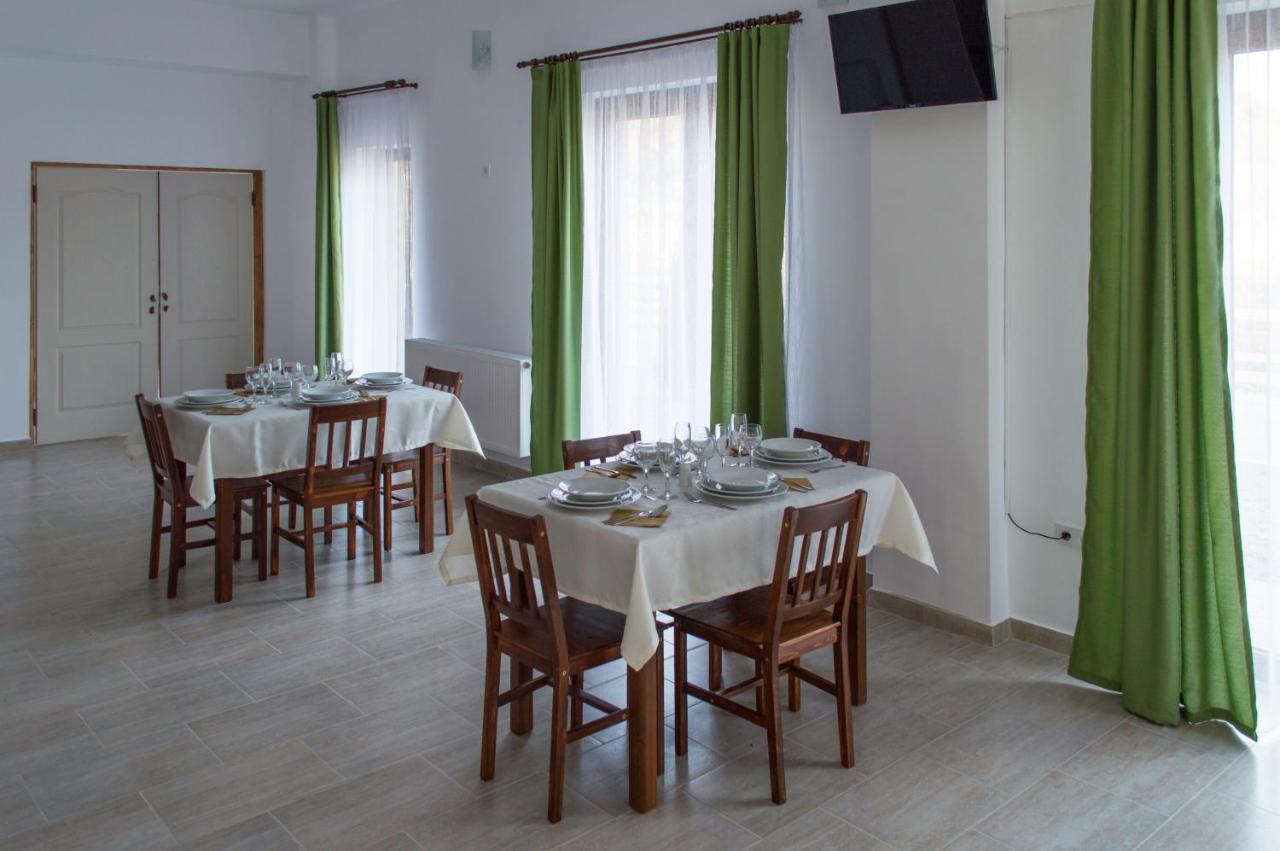 Pensiune Casa Ampeia Alba Iulia Exterior foto